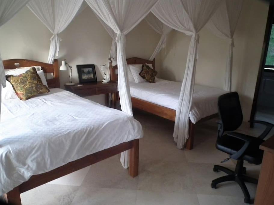 Villa 7, Secret Garden, Kerandangan, Near Senggigi Mataram Luaran gambar